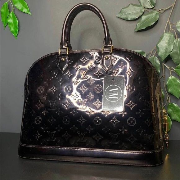 🔴SOLD🔴LOUIS VUITTON • VERNIS ALMA BAG - Picture 4 of 10